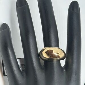 Laundry by Shelli Segal Gold Tone Statement Ring - Size 8